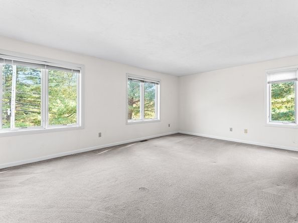 281 Whitney St, Northborough MA 01532