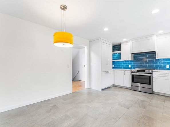 281 Whitney St, Northborough MA 01532