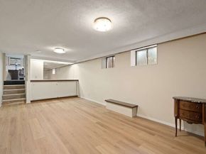 19 Selwyn, Newton MA 02461