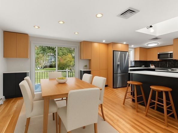 19 Selwyn, Newton MA 02461