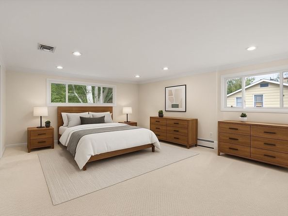 19 Selwyn, Newton MA 02461