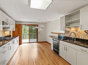 3 Leo Chasse Way, Framingham MA 01701