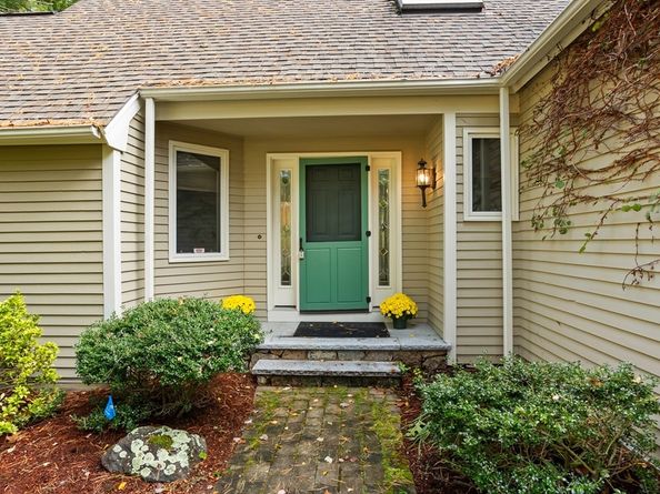 3 Leo Chasse Way, Framingham MA 01701