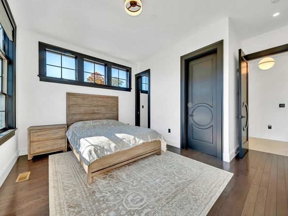 19 Bridle Spur Ln, Danvers MA 01923