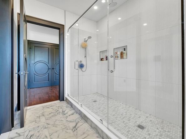 19 Bridle Spur Ln, Danvers MA 01923