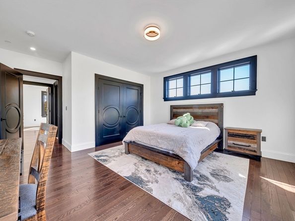 19 Bridle Spur Ln, Danvers MA 01923