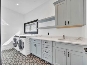 19 Bridle Spur Ln, Danvers MA 01923