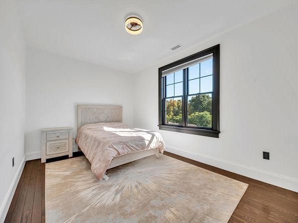 19 Bridle Spur Ln, Danvers MA 01923