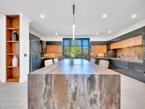 19 Bridle Spur Ln, Danvers MA 01923