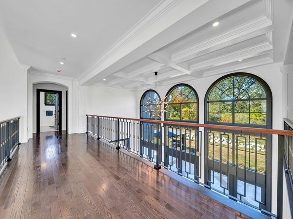 19 Bridle Spur Ln, Danvers MA 01923