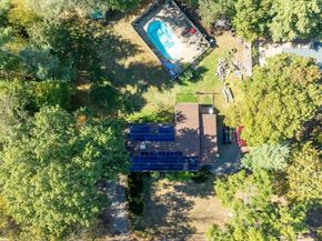 122 High St, Carver MA 02330