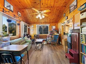 122 High St, Carver MA 02330