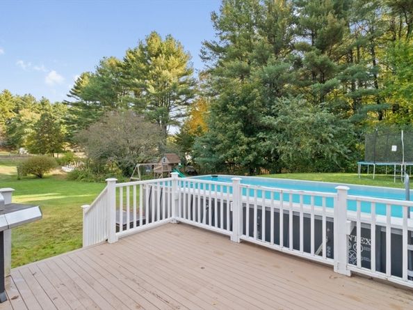 4 Cleveland St, Norfolk MA 02056