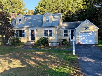 4 Cleveland St