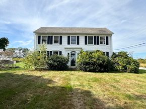 73 Potter Hill Rd, Grafton MA 01519