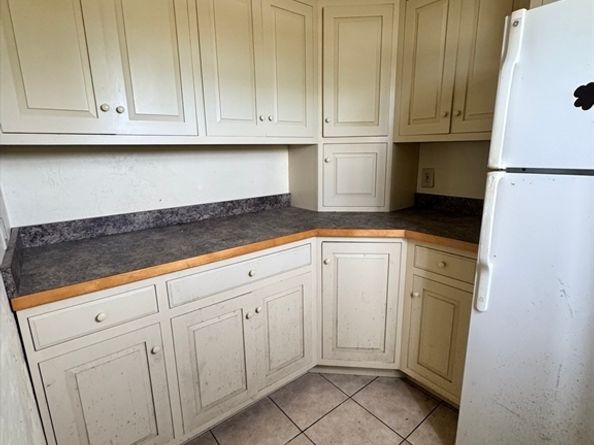 73 Potter Hill Rd, Grafton MA 01519