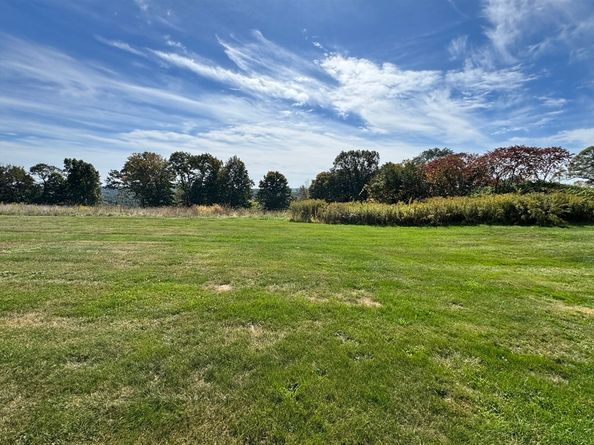 73 Potter Hill Rd, Grafton MA 01519
