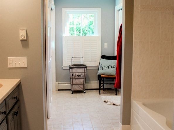 2 Applewood Circle, Shrewsbury MA 01545