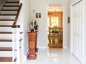 2 Applewood Circle, Shrewsbury MA 01545