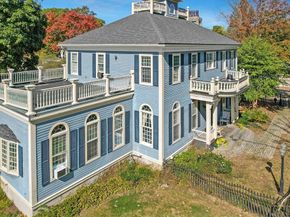 667 Grove St, Worcester MA 01605