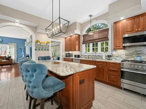 667 Grove St, Worcester MA 01605