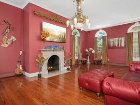 667 Grove St, Worcester MA 01605