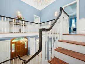 667 Grove St, Worcester MA 01605