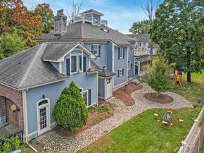 667 Grove St, Worcester MA 01605