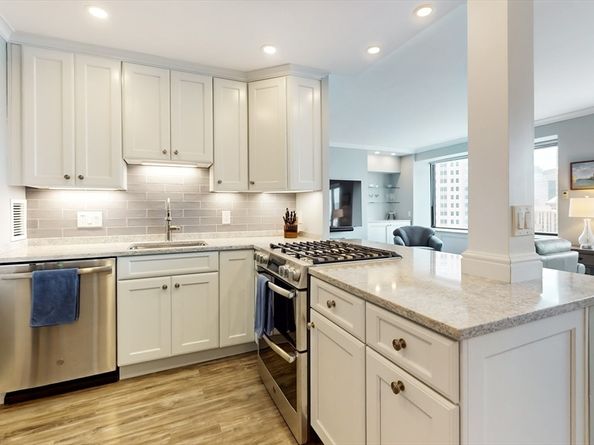 65 E India Row 24H, Boston MA 02110
