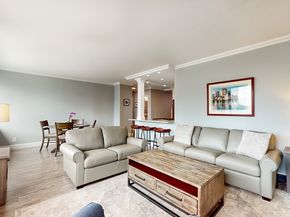 65 E India Row 24H, Boston MA 02110
