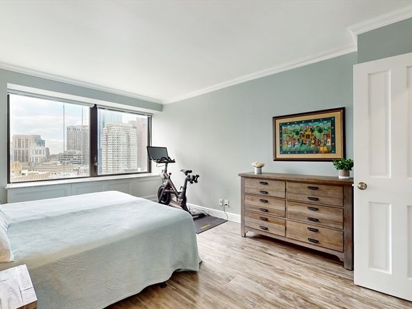 65 E India Row 24H, Boston MA 02110