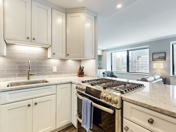 65 E India Row 24H, Boston MA 02110