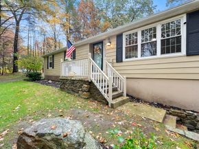 50 Beach Avenue, Sturbridge MA 01566