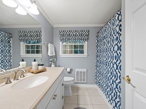 50 Beach Avenue, Sturbridge MA 01566