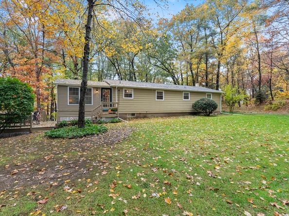 50 Beach Avenue, Sturbridge MA 01566