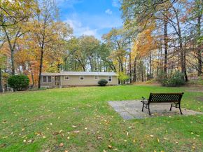 50 Beach Avenue, Sturbridge MA 01566