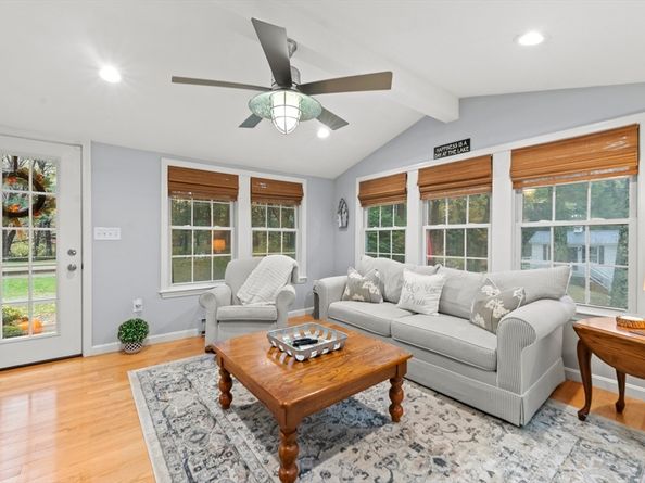 50 Beach Avenue, Sturbridge MA 01566