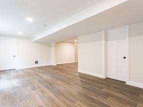 8 Foster Rd, West Brookfield MA 01585