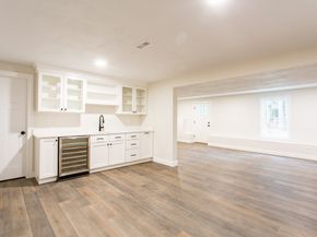 8 Foster Rd, West Brookfield MA 01585