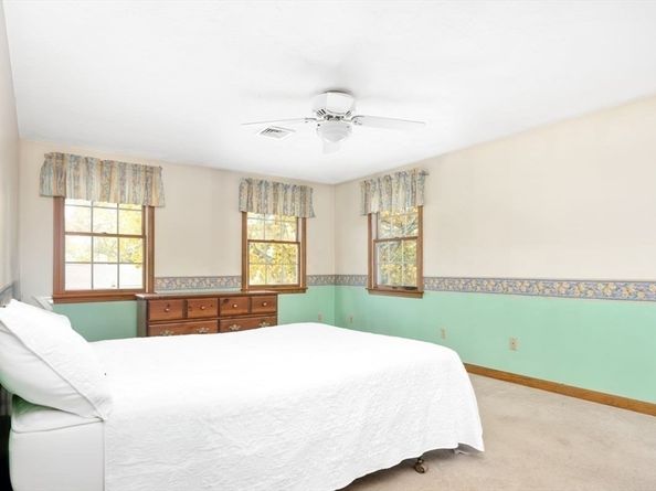 43 Flint Locke Dr, Weymouth MA 02189