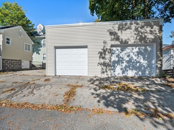 55 Mendon St, Worcester MA 01604