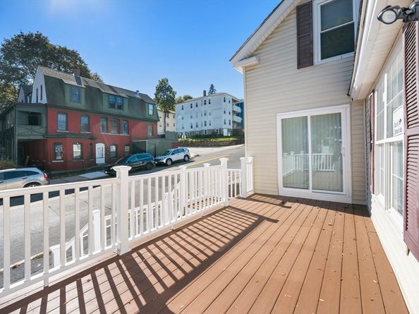 55 Mendon St, Worcester MA 01604