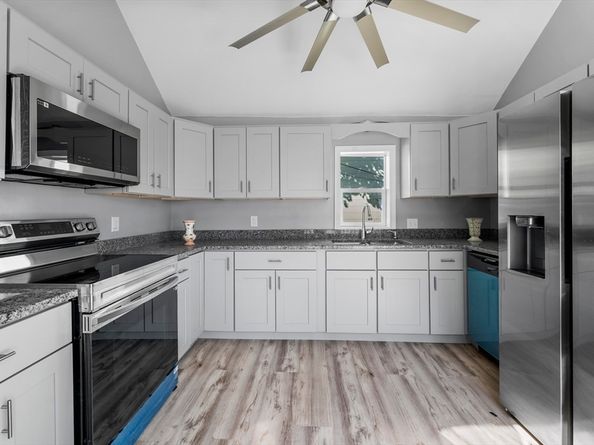 55 Mendon St, Worcester MA 01604