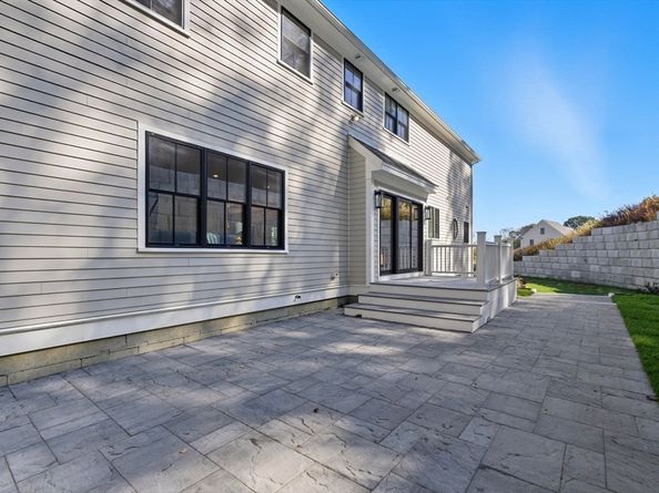 161 Bridge Street, Hamilton MA 01982