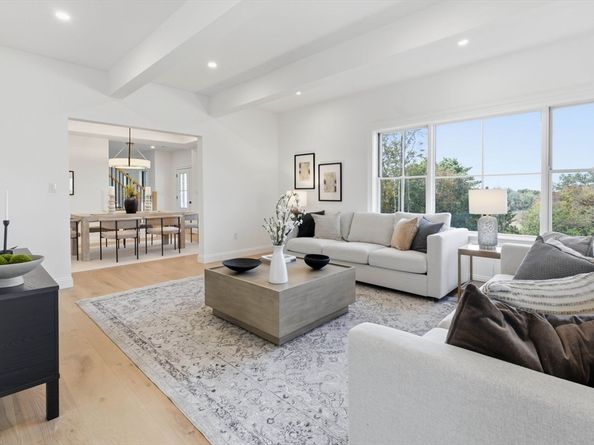 161 Bridge Street, Hamilton MA 01982