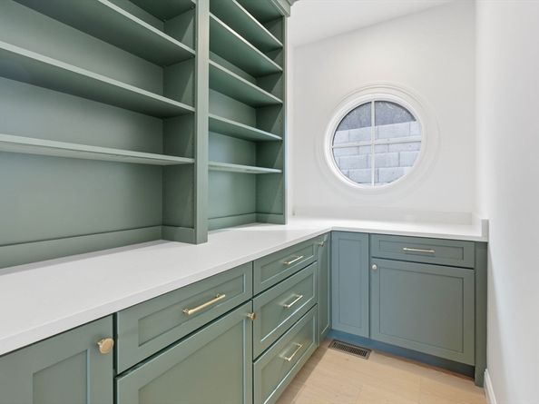 161 Bridge Street, Hamilton MA 01982