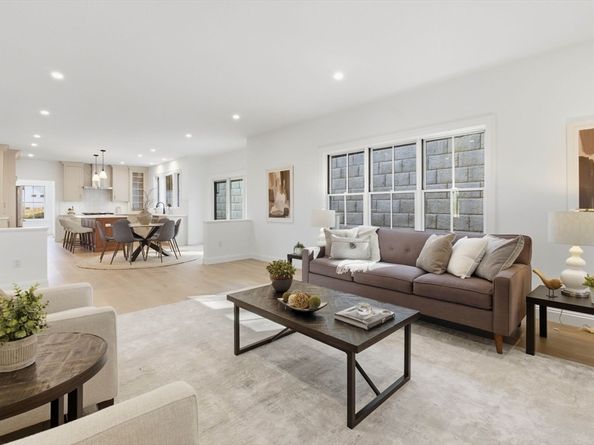 161 Bridge Street, Hamilton MA 01982