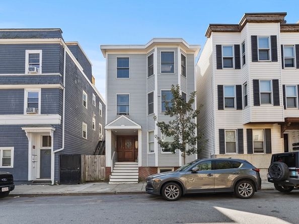 843 E 2nd St 2, Boston MA 02127
