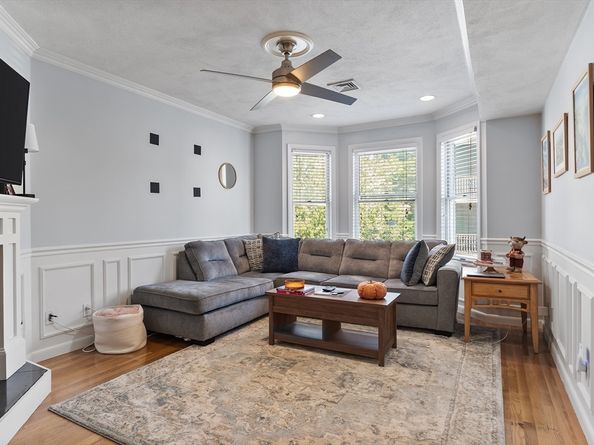 843 E 2nd St 2, Boston MA 02127