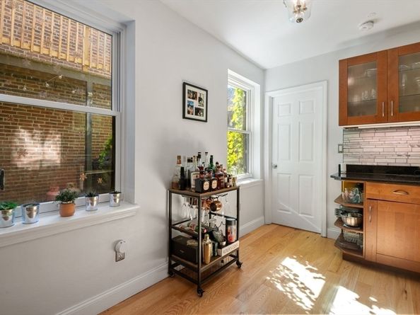 681 Massachusetts Ave 1, Boston MA 02116